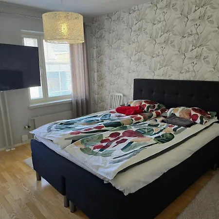 Διαμέρισμα Kajaanin Ydinkeskustassa 4 Huonetta, Keittioe Ja Sauna