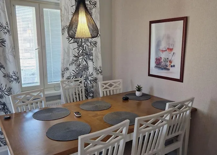 Kajaanin Ydinkeskustassa 4 Huonetta, Keittioe Ja Sauna *