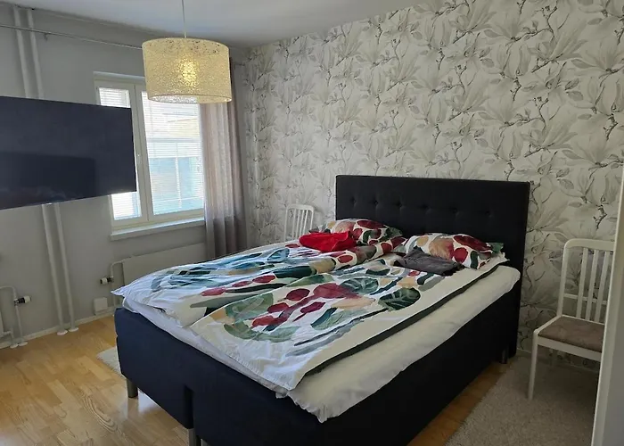 Kajaanin Ydinkeskustassa 4 Huonetta, Keittioe Ja Sauna